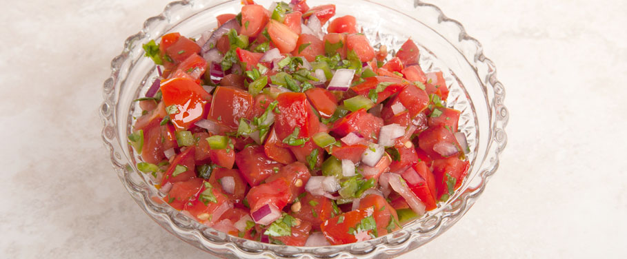 Easy Homemade Pico de Gallo (Fresh Salsa)