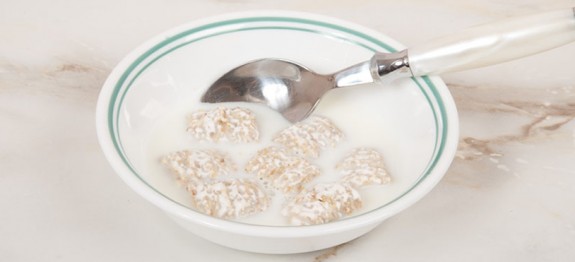 100 Calories Serving of Mini Wheat Cereal in Milk