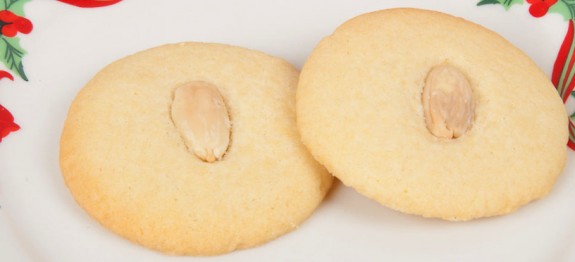 Homemade Chinese Almond Cookies